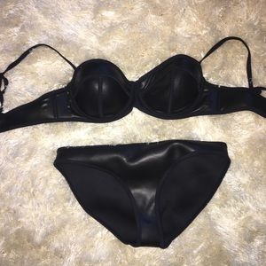 Black Triangl bikini